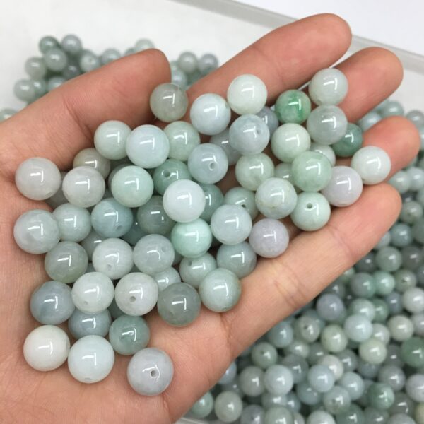 9.5 - 10 mm round jadeite bead high quality smooth jade bead