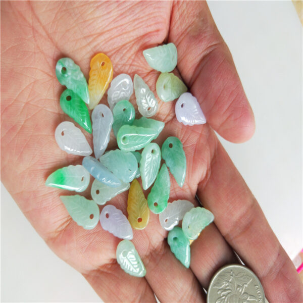 10 pcs / 20 pcs 16 mm high quality natural colorful Burmese jadeite leaf shape bead