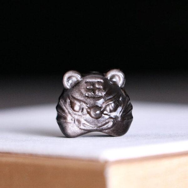 5 pcs / 10 pcs tiger head shape natural silver obsidian bead